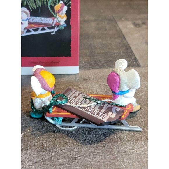 Hallmark time for a treat 1996 ornament Xmas Decor mouse Hershey's - Picture 5 of 6